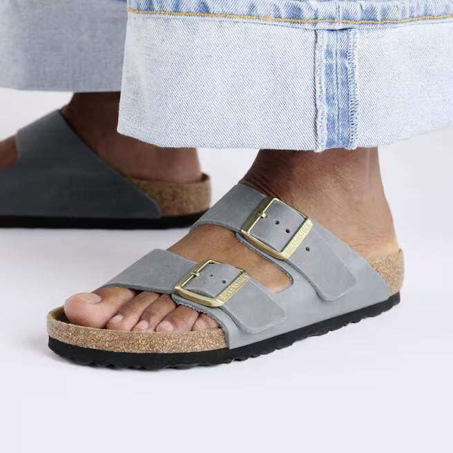 Birkenstock Arizona Oiled Leather in Basalt Gray