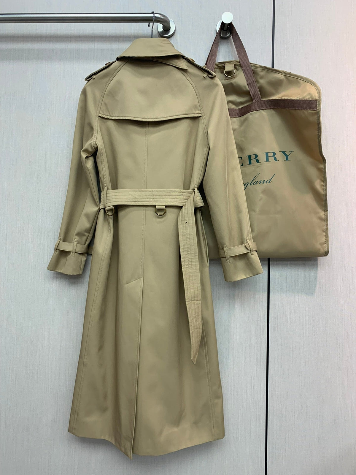 Burberry Waterloo Ladies' Long Trench Coat – 2024 Basic Style