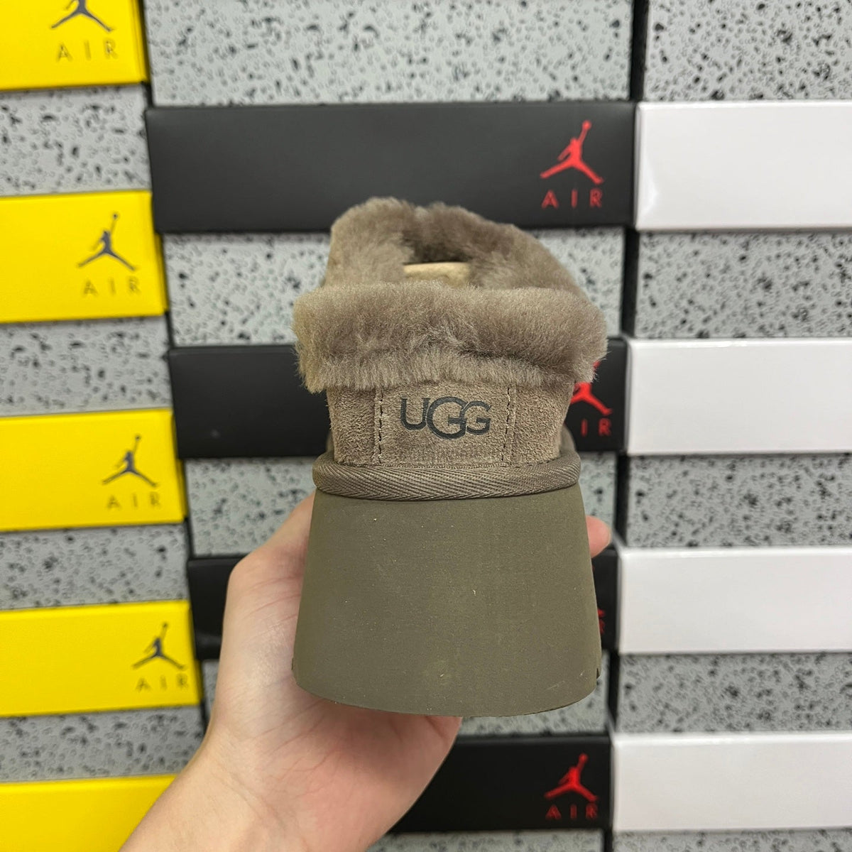 UGG Platform Low-Cut Snow Boots