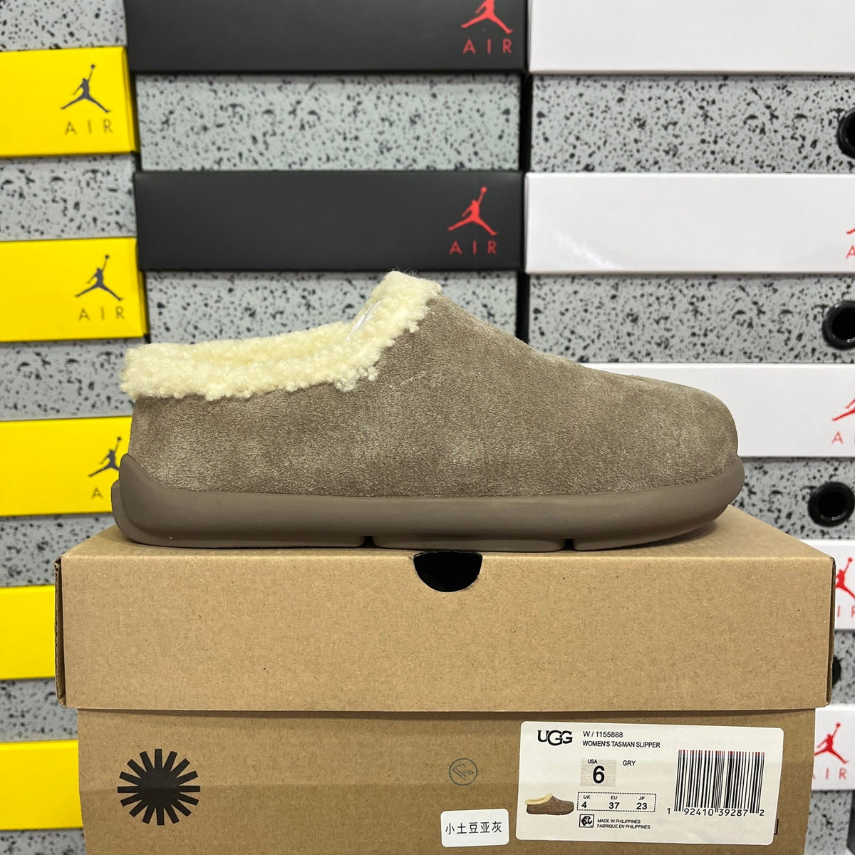 UGG Platform Low-Cut Snow Boots