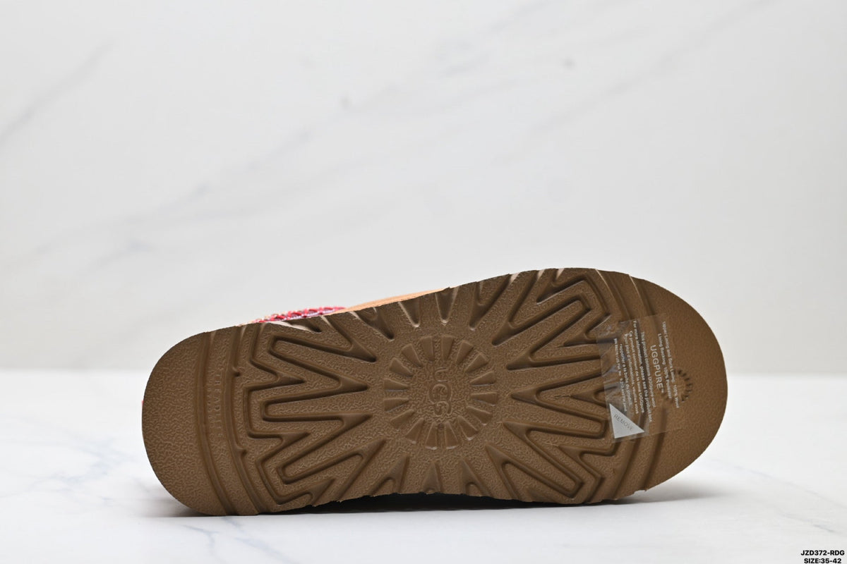 UGG Tazz Slip-On Snow Boots