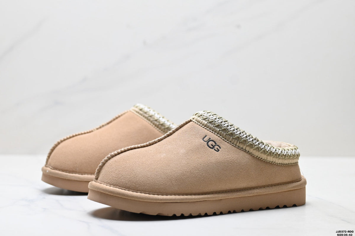 UGG Tazz Snow Boots