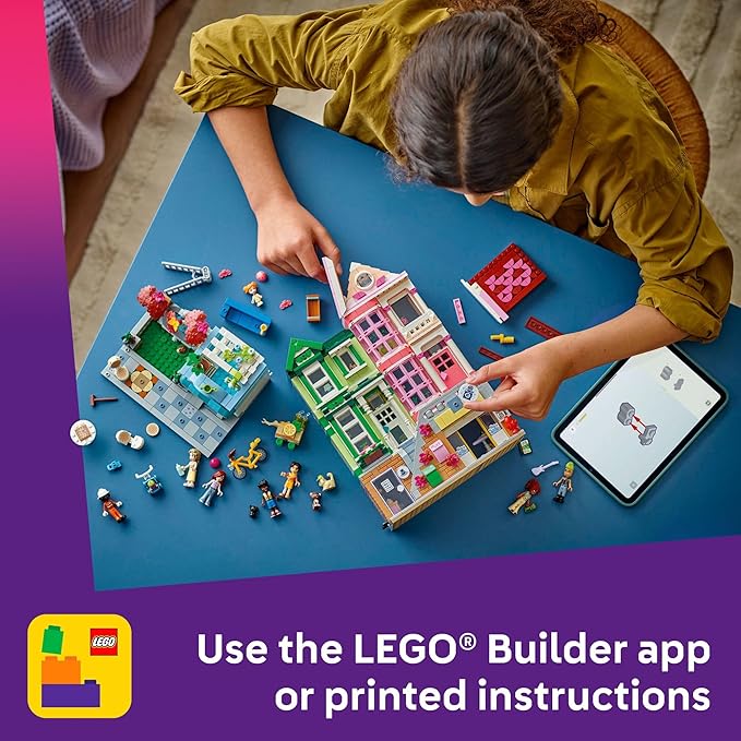LEGO® Friends Heartlake City Apartments and Stores (42670)