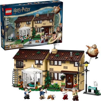LEGO® Harry Potter Privet Drive: Aunt Marge's Visit (76451)