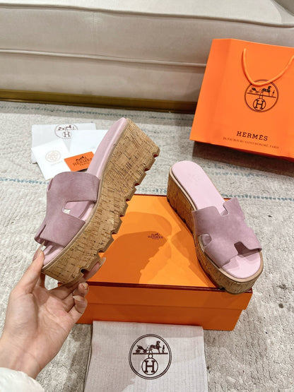 Hermès Wedge Sandals – 2024 Spring/Summer Collection