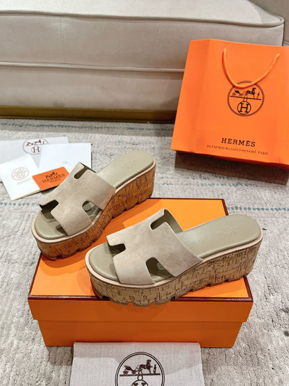 Hermès Wedge Sandals – 2024 Spring/Summer Collection