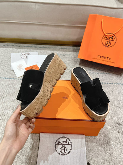 Hermès Wedge Sandals – 2024 Spring/Summer Collection
