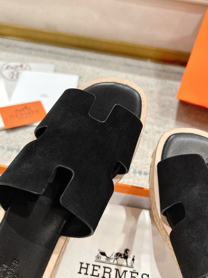 Hermès Wedge Sandals – 2024 Spring/Summer Collection