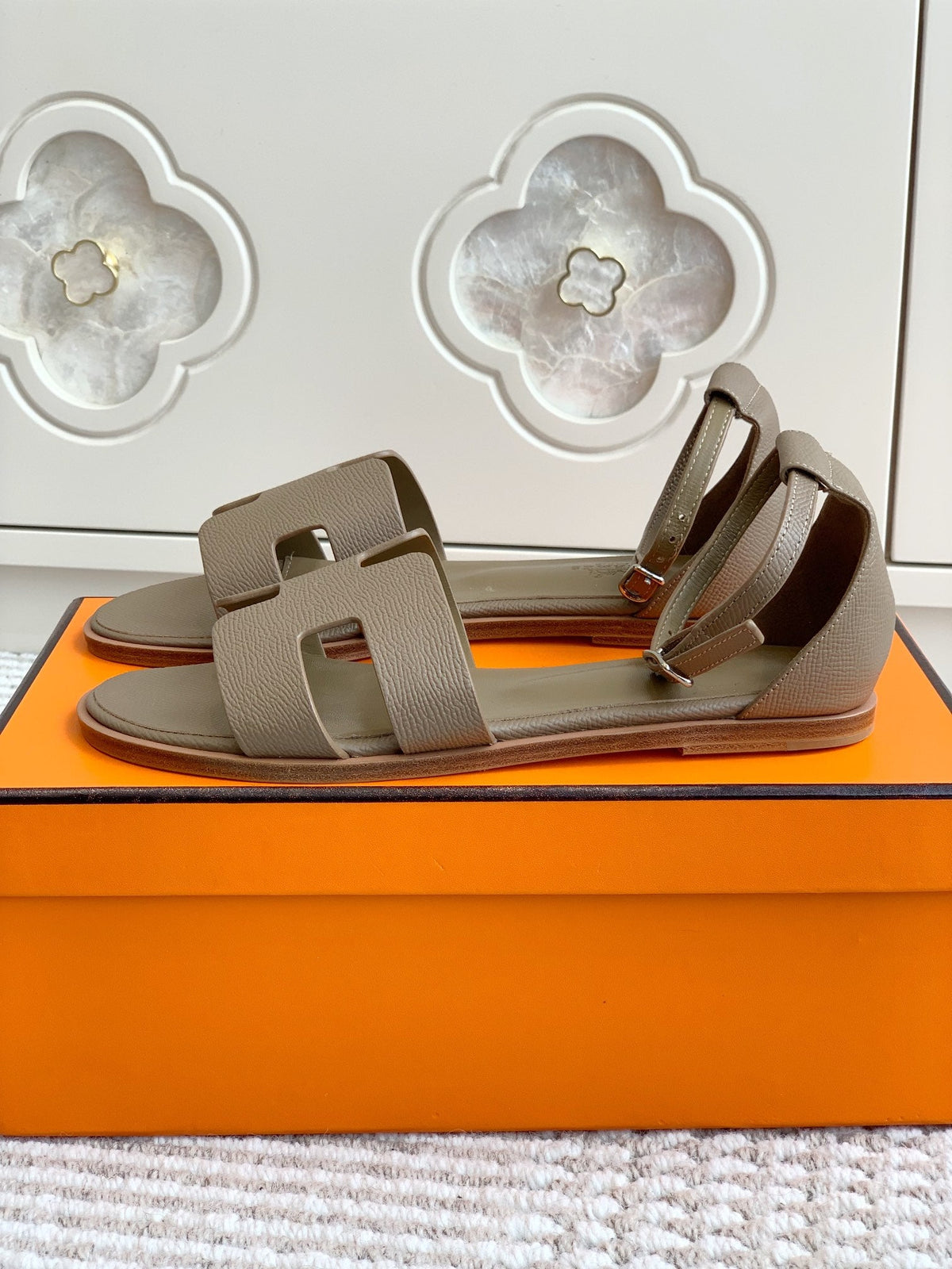 Hermès Santorini Classic H Flat Sandals