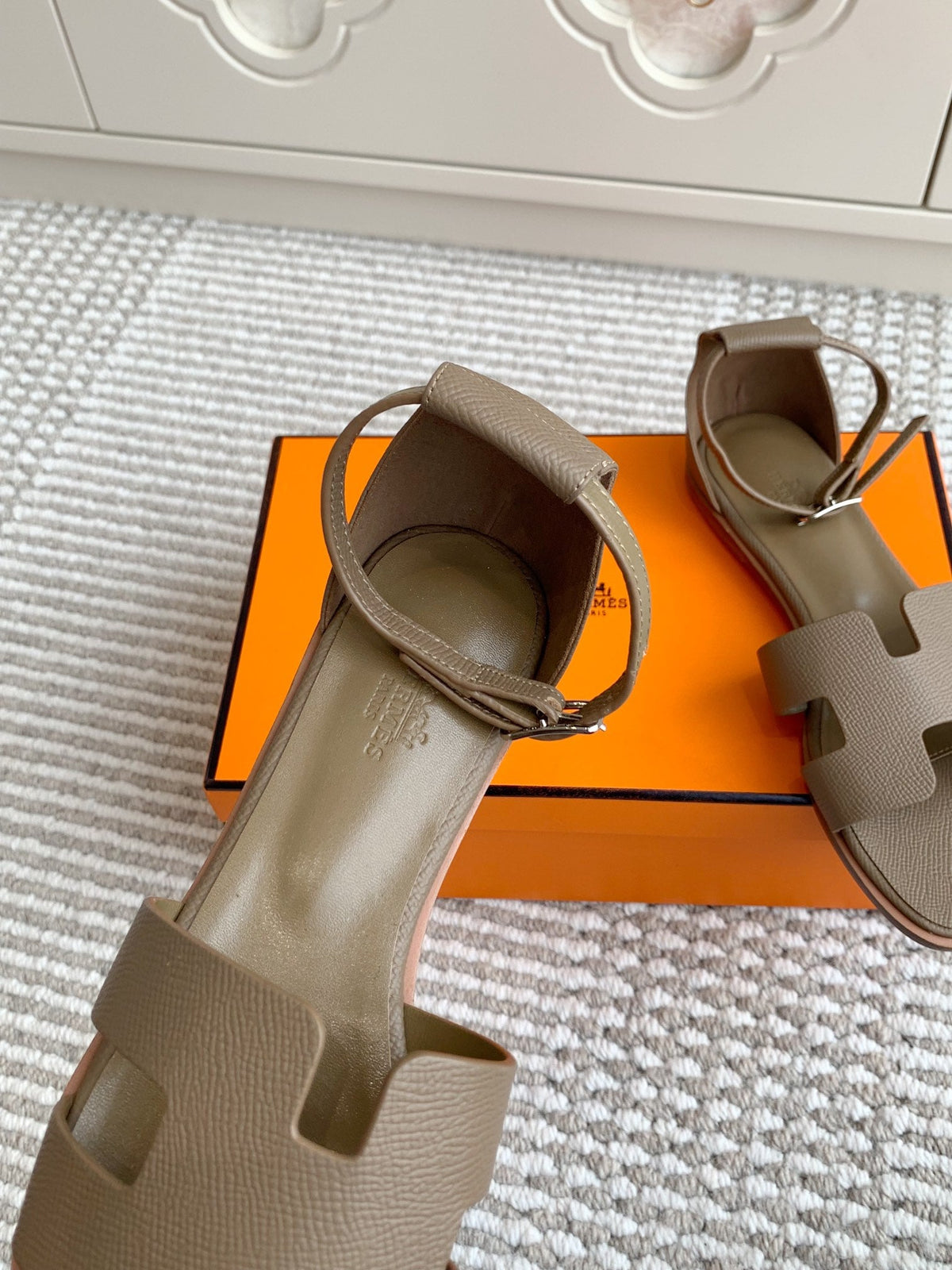 Hermès Santorini Classic H Flat Sandals