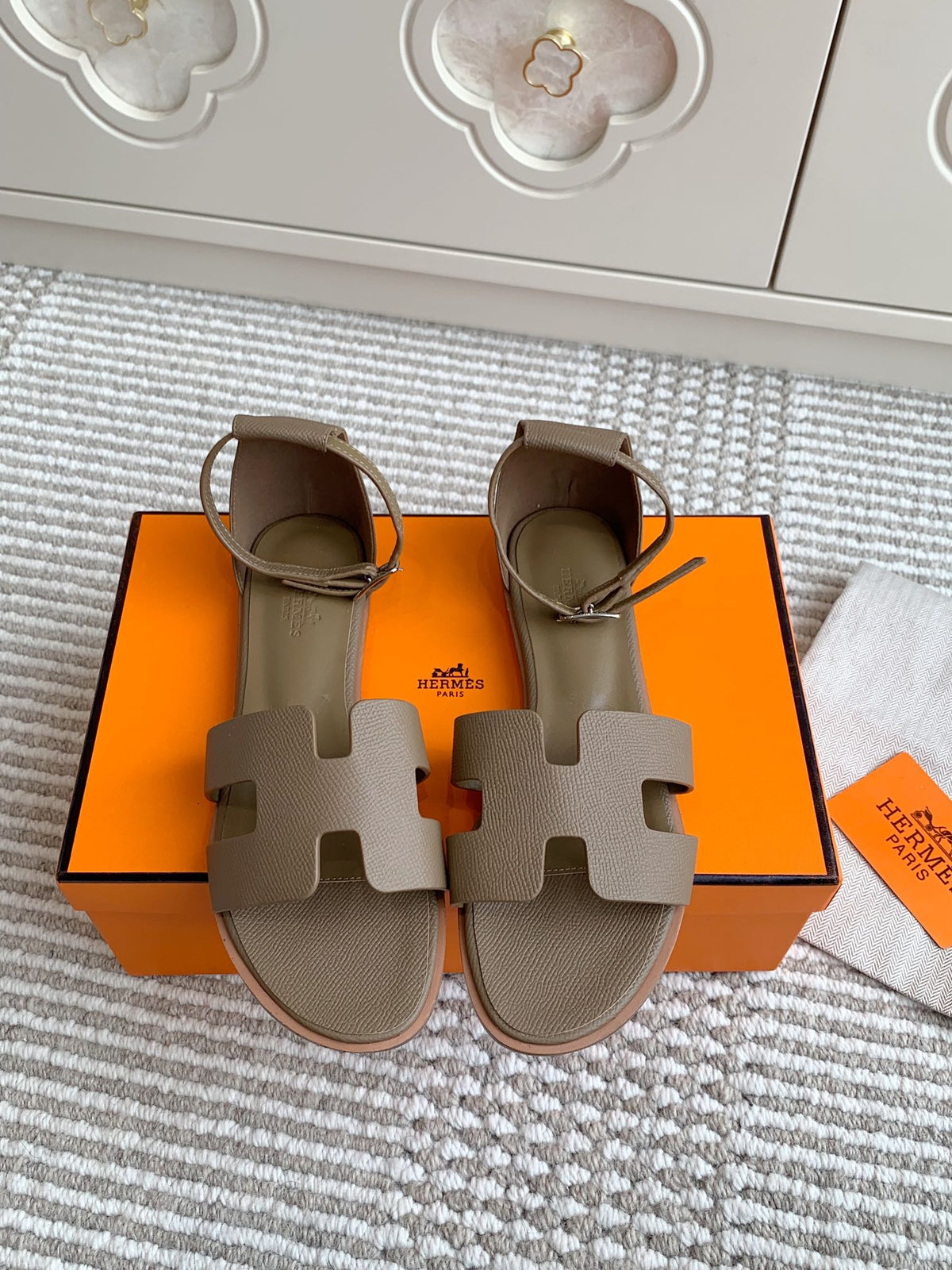 Hermès Santorini Classic H Flat Sandals