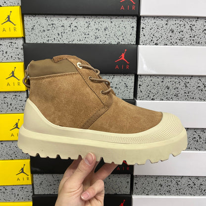 UGG Platform Low-Cut Snow Boots
