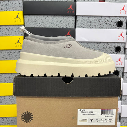 UGG Platform Low-Cut Snow Boots