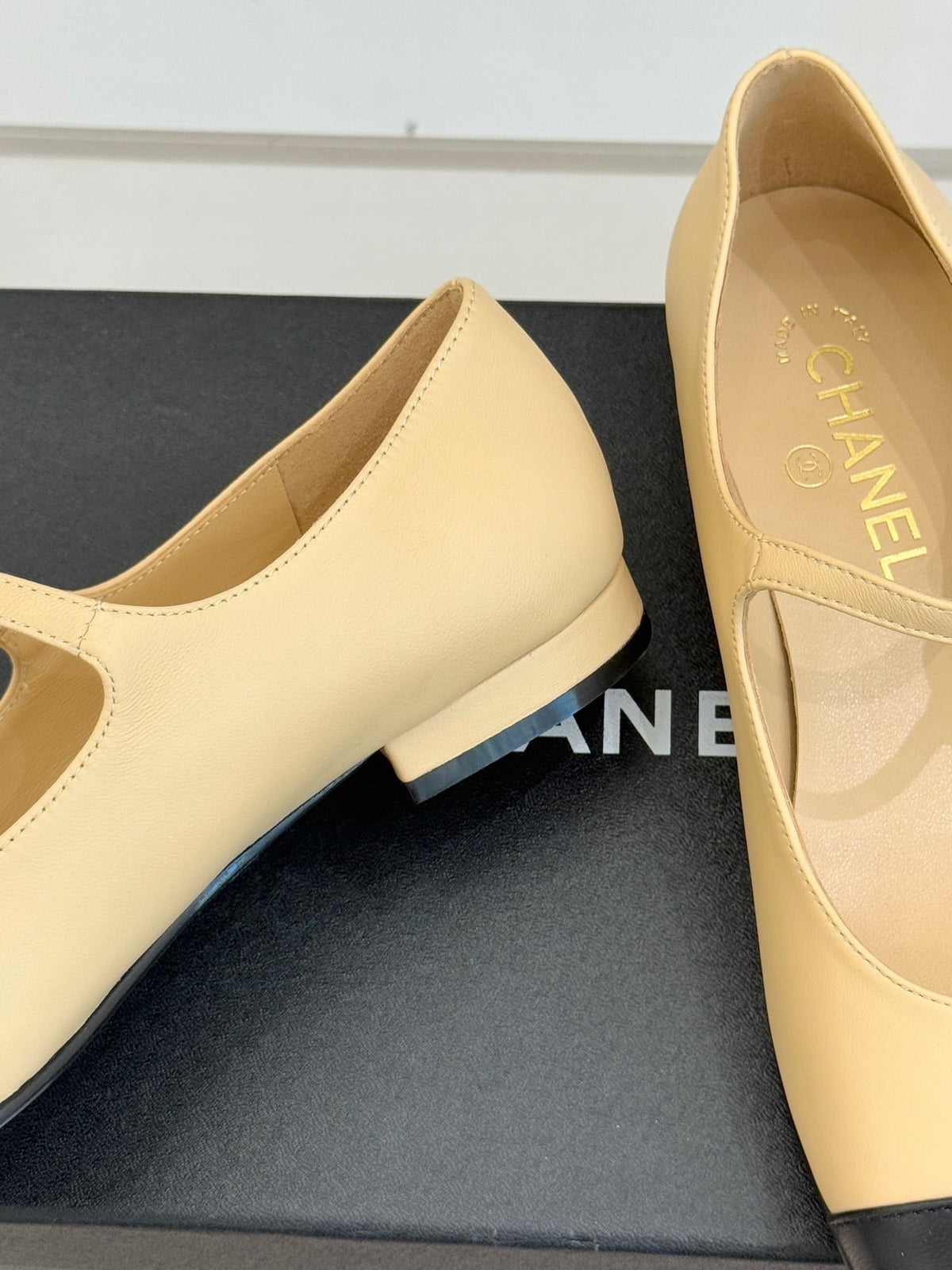 Chanel Rhinestone Double C Mary Jane Flats – 25K Collection